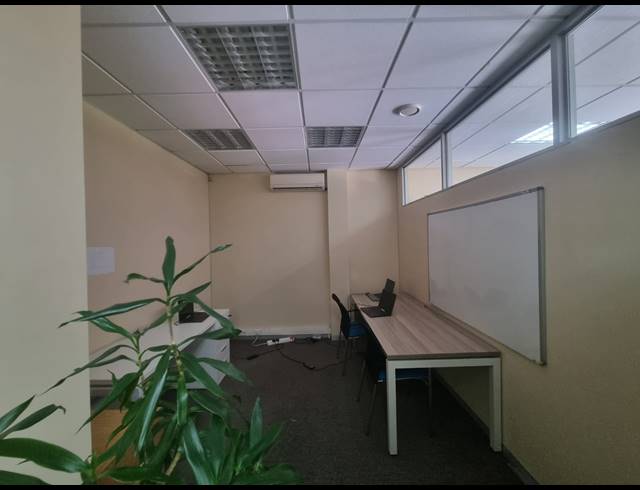 520M² WAREHOUSE TO LET IN AIRPORT INDUSTRIA